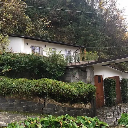 La Casa Nel Parco Holiday home *