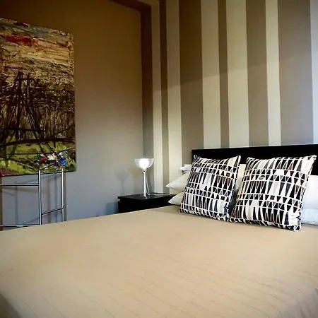 La Casa Nel Parco Tatil Evi *